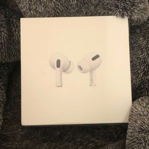 AirPods Pro new